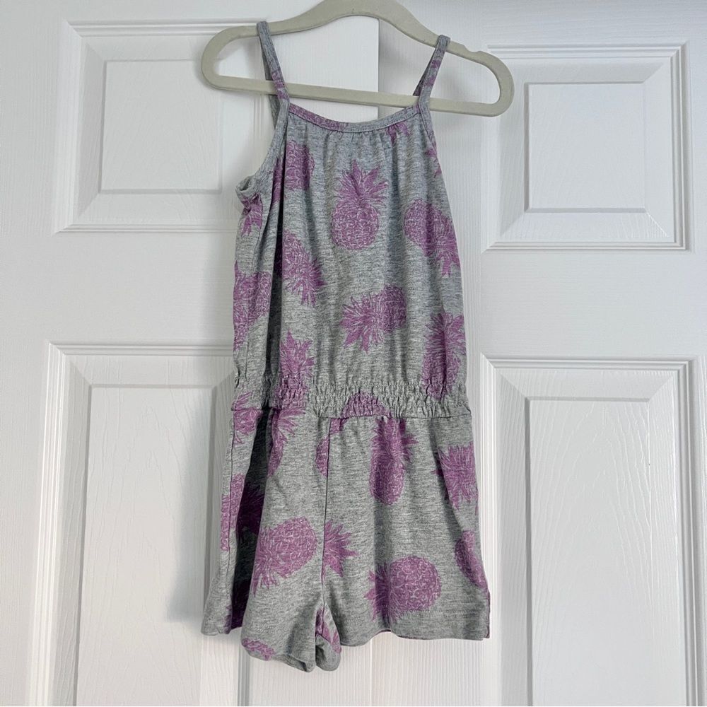 Baby Gap Sleeveless Pineapple Print Romper Toddler 4 Yrs Grey EUC - Picture 1 of 5
